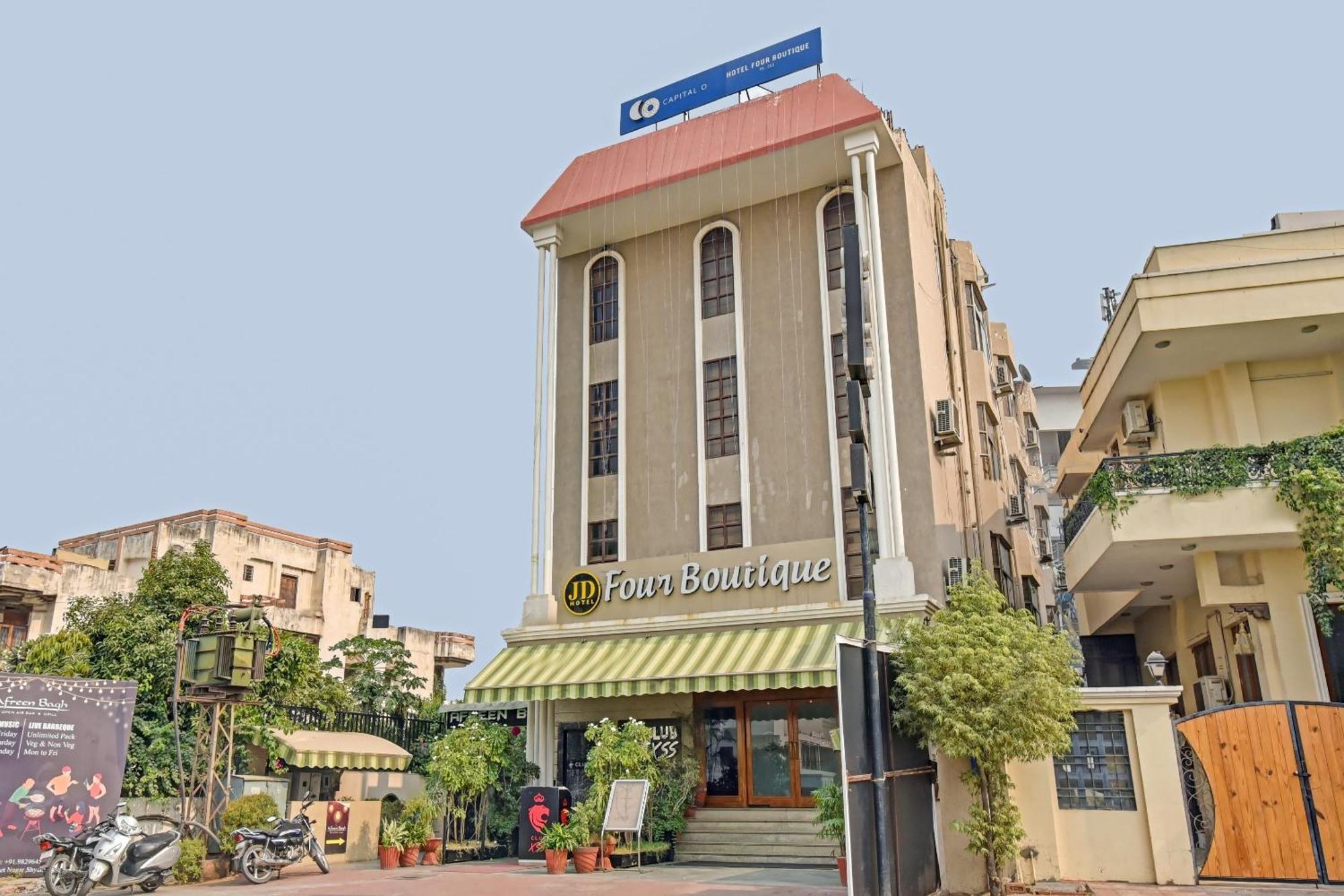 Collection O Hotel Four Boutique Kukas Exterior photo