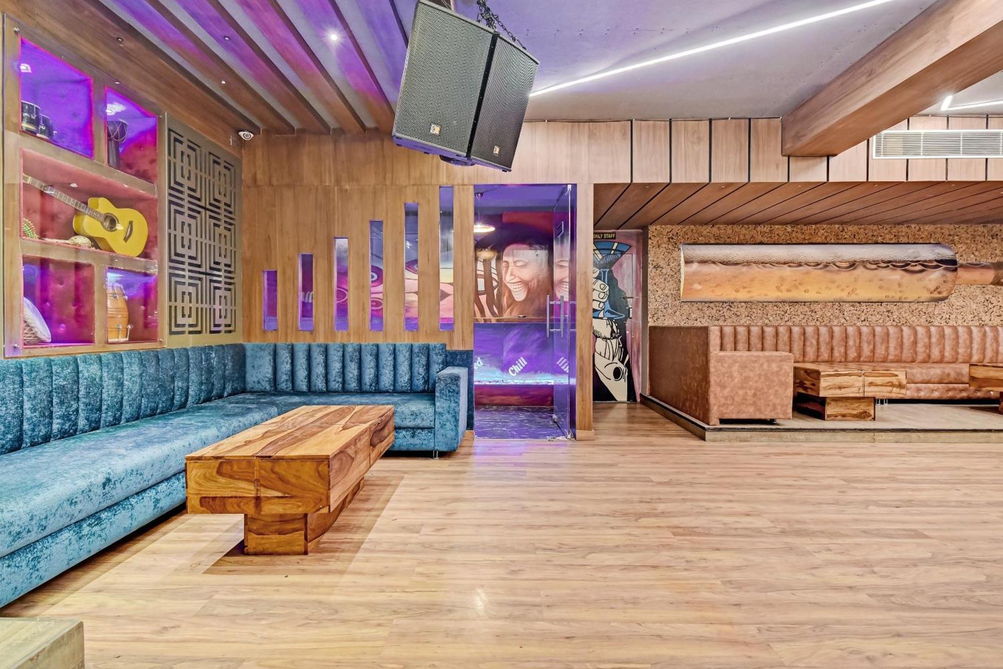 Collection O Hotel Four Boutique Kukas Exterior photo